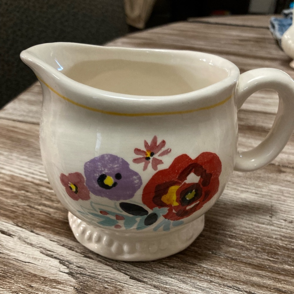 Pioneer Woman Creamer "Flea Market" Retro Stoneware Floral Motif Cottage